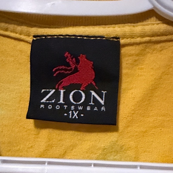 ✨3/$45✨Zion Rootswear Yellow T-Shirt - Picture 2 of 4